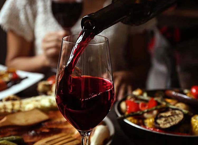 5 Lỗi dễ mắc phải khi thưởng thức rượu vang