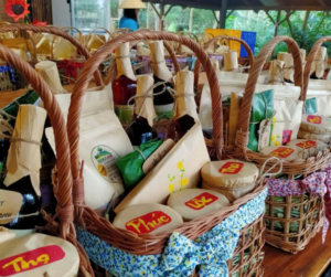 Mẹo Chọn Giỏ Quà Rượu Cao Cấp