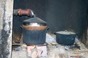 Rượu Tự Nấu Có An Toàn Không?